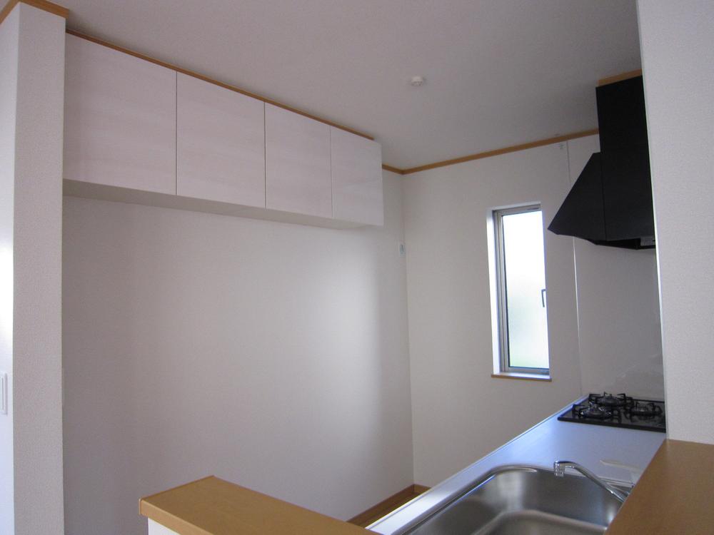 Other introspection. Hanging cupboard ☆