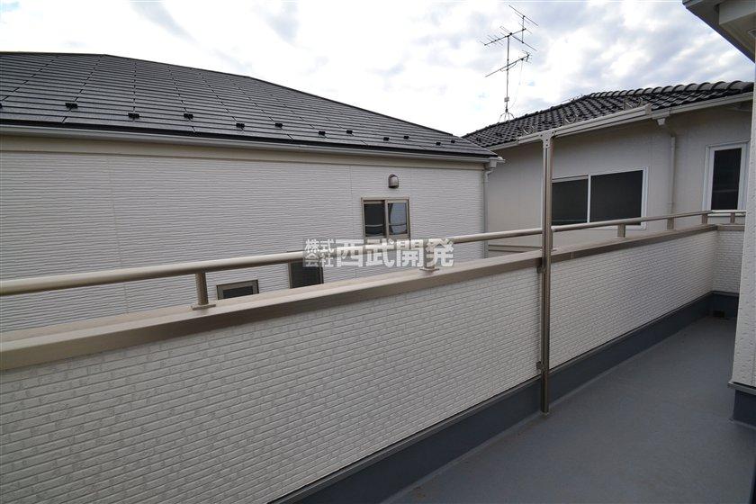 Balcony. 7 Building balcony (December 2013) Shooting