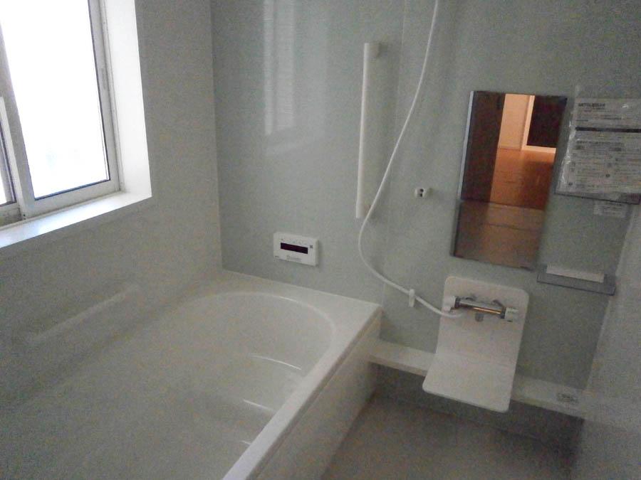 Bathroom. Was building completed. Such as the actual image from per yang, We have to wait all the time so you can see directly.