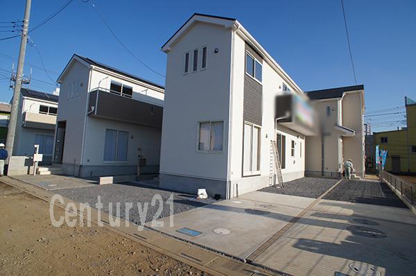 Local appearance photo. Building 2