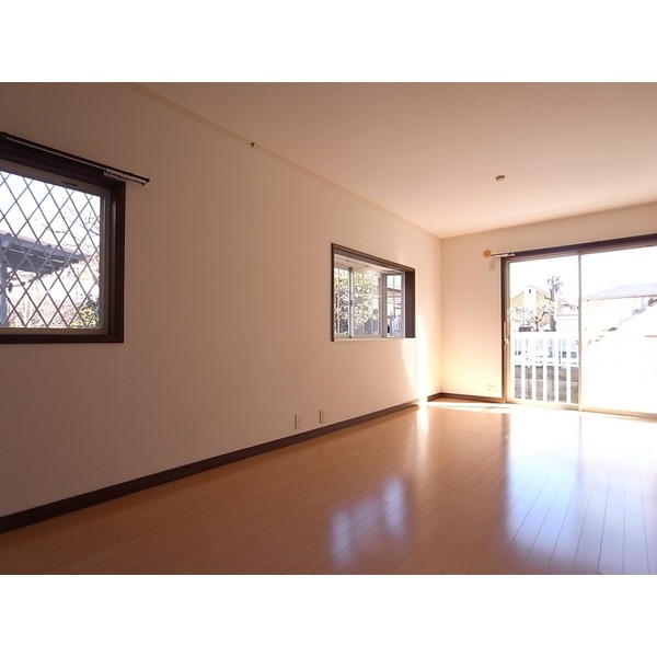 Living and room. Living 14 Pledge