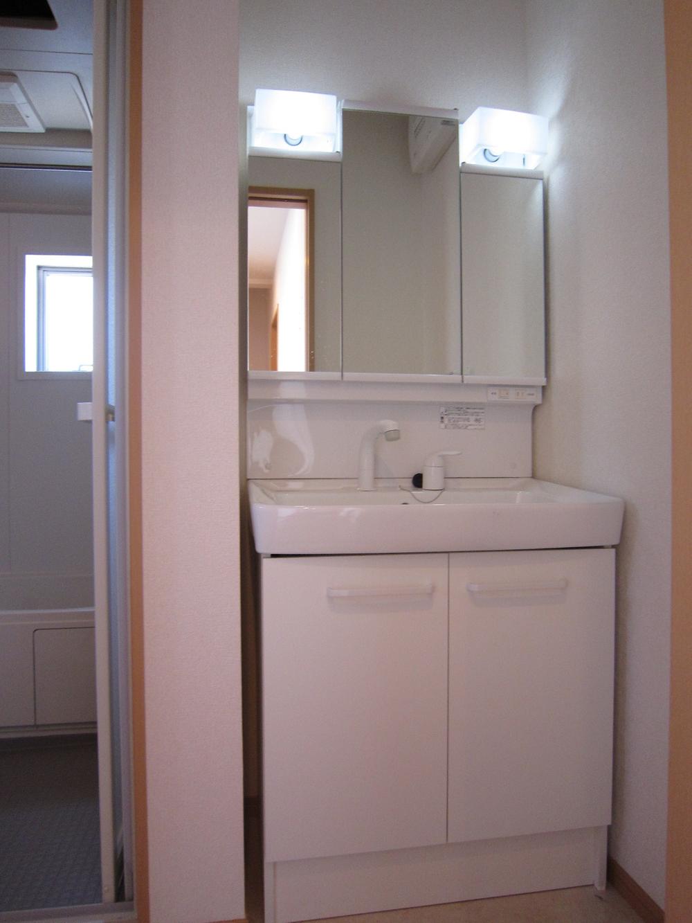 Other introspection. Three-sided mirror ☆