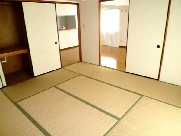 Living and room. Is a Japanese-style room