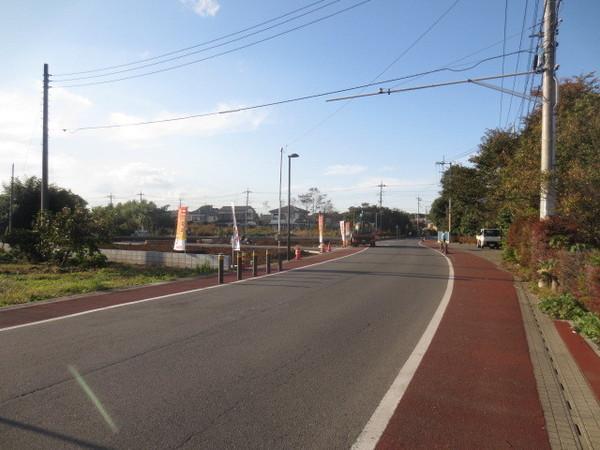 Local photos, including front road. Inquiry please feel free to