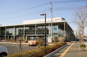 There is also a courtyard and a children's corner 5 minutes walk to the "West Ward Office" (about 380m)