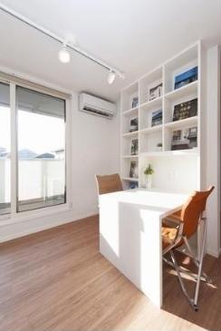 Model house photo. Home Commons