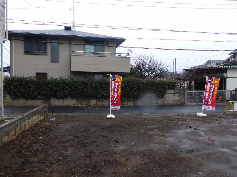 Local land photo. Local (12 May 2013) Shooting