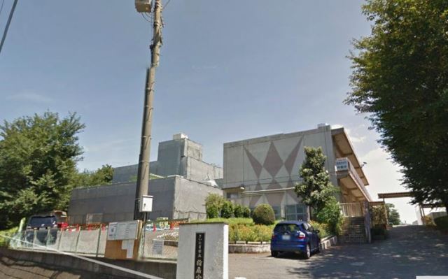 Primary school. Municipal Sashiogi up to elementary school (elementary school) 1300m