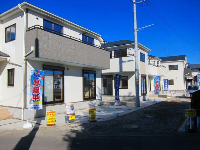 Local photos, including front road. Local (12 May 2013) Shooting