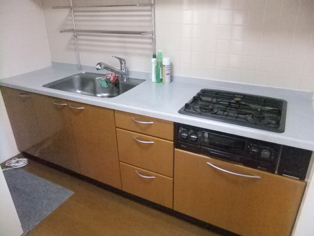 Kitchen. System kitchen.