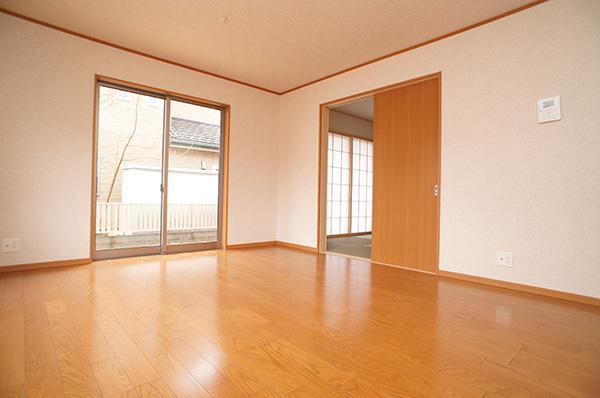 Living. Indoor (12 May 2013) Shooting