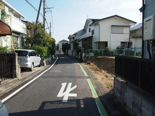 Local photos, including front road. Frontal road