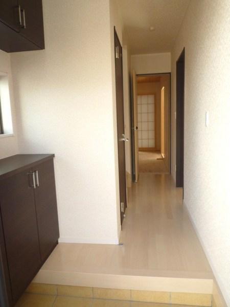 Entrance. Local (10 May 2013) Shooting