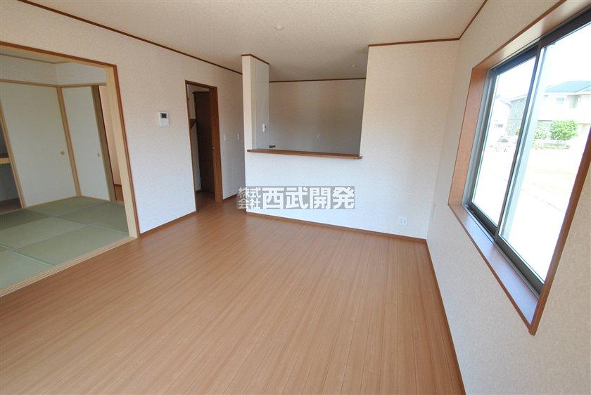 Same specifications photos (living). Same specifications Living-dining