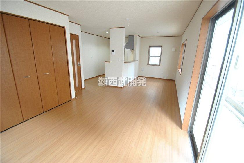 Same specifications photos (living). Same specifications Living-dining