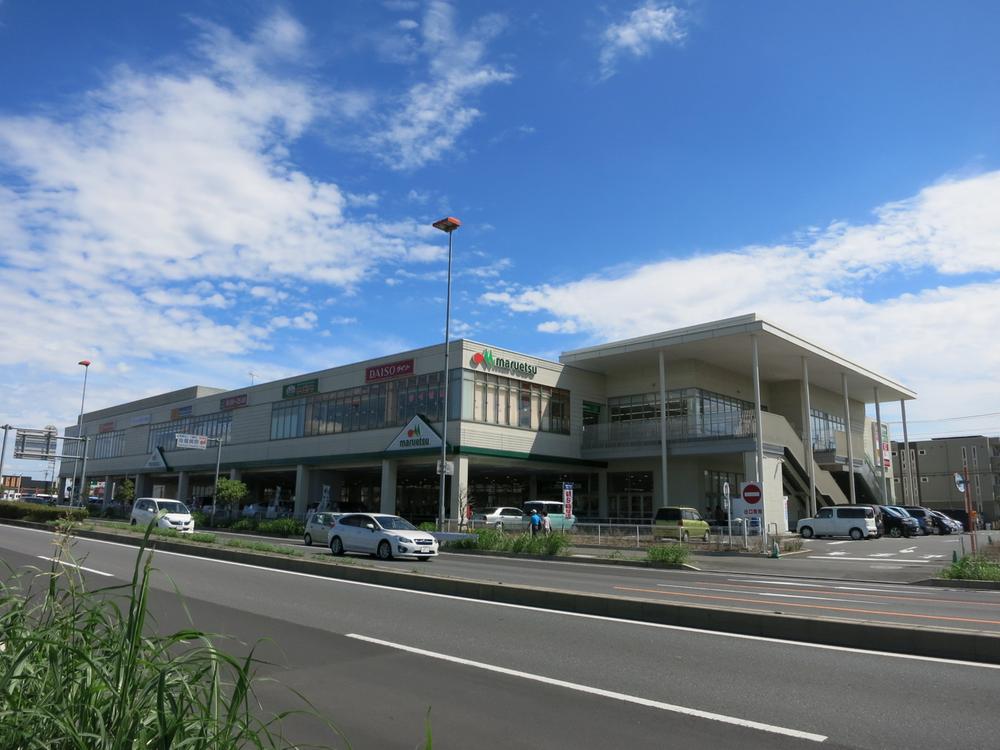 Supermarket. Maruetsu west Omiya Station shop walk 9 minutes