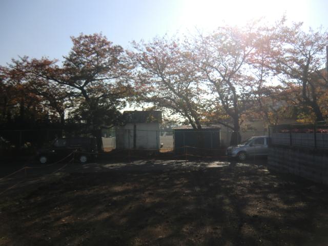 View photos from the local. View from the site (November 2013) Shooting