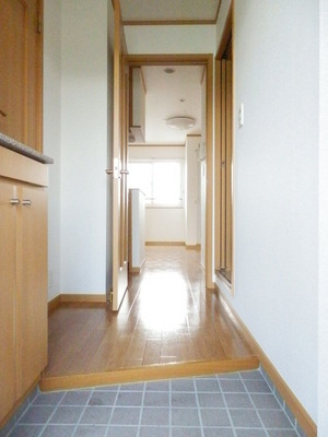 Entrance. Other Room No. (same type) reference photograph