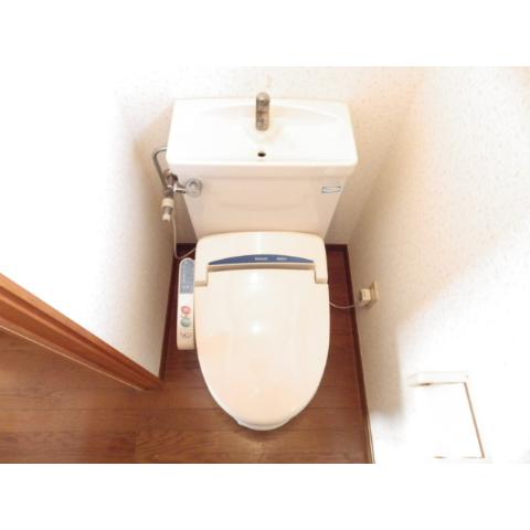 Toilet