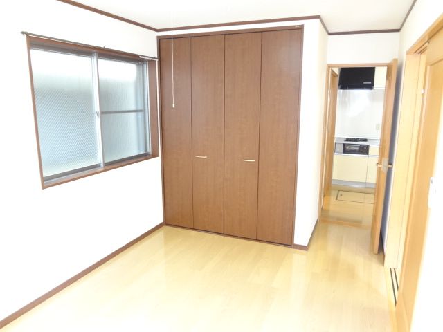 Living and room. Plenty of storage. 