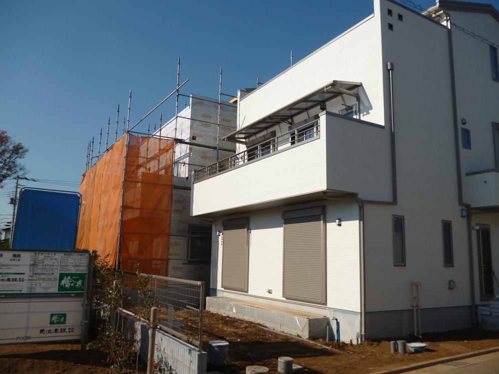 Local appearance photo. 3 Building (under construction)