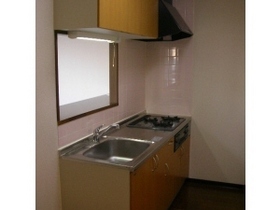 Kitchen. 3-neck gas system Kitchen