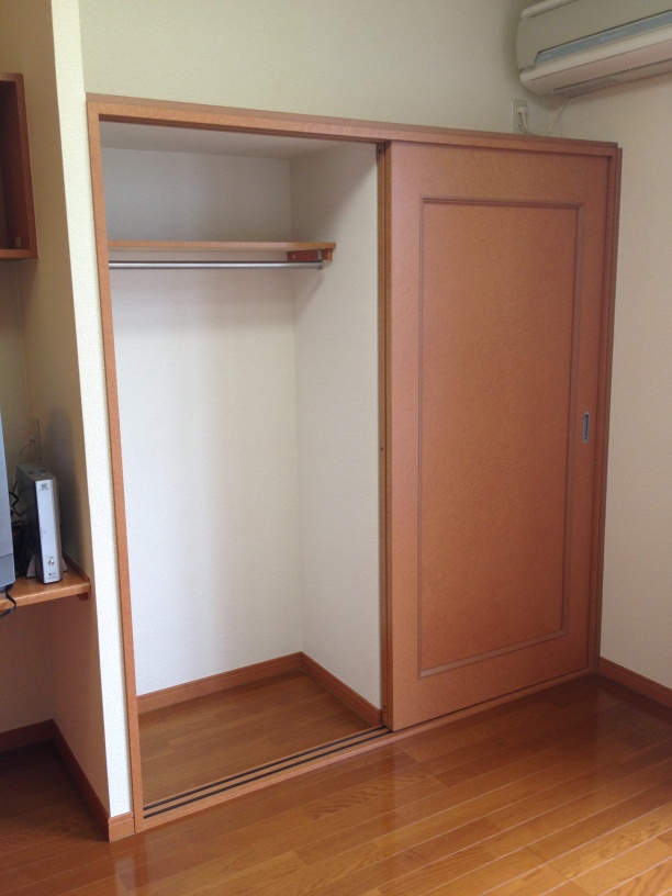 Receipt. Closet with shelves