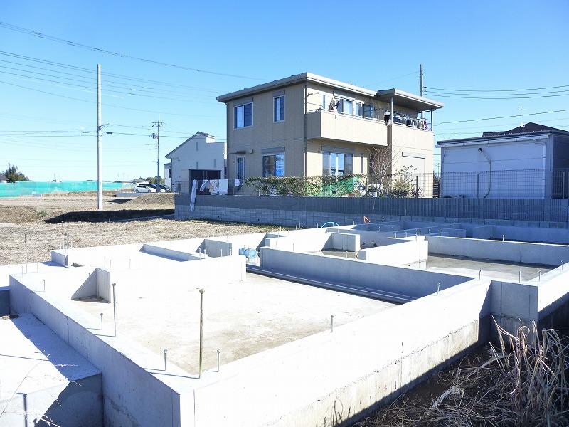 Local appearance photo. Local (12 May 2013) Shooting