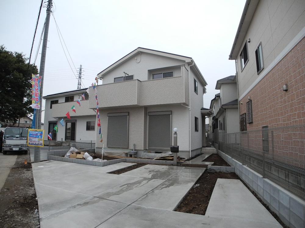 Local appearance photo. ● 3 Building appearance site (November 2013) Shooting