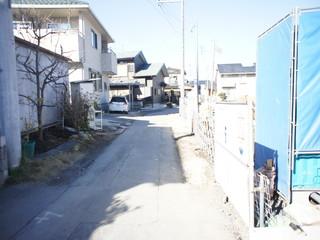 Local photos, including front road. Local (12 May 2013) Shooting