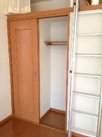 Receipt. Closet with shelves