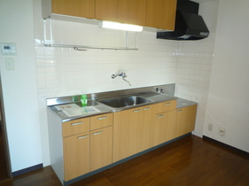 Kitchen. Spacious kitchen