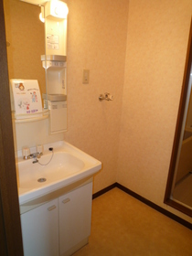 Washroom. Wash ・ Dressing room