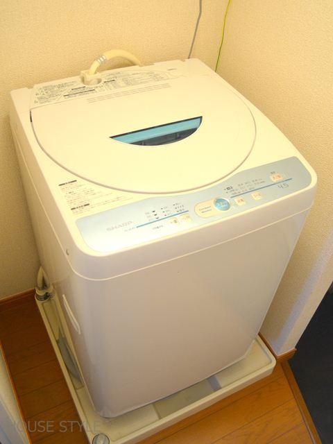 Other Equipment. You can easily move because it also comes with a washing machine ☆