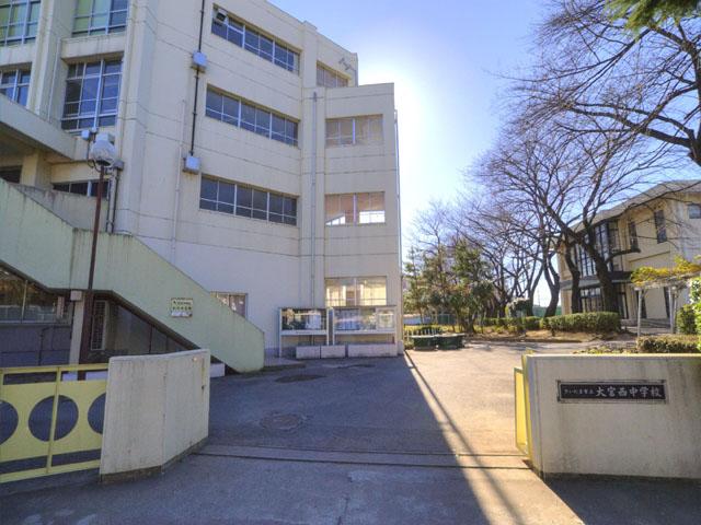 Junior high school. Omiyanishi 1770m until junior high school