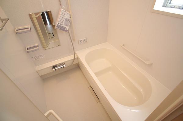 Bathroom. Indoor (12 May 2013) Shooting