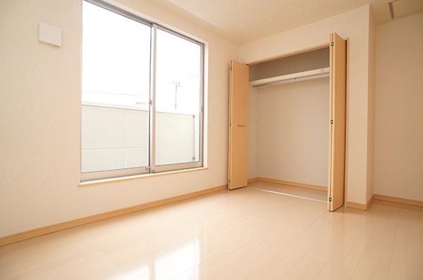 Non-living room. Indoor (12 May 2013) Shooting