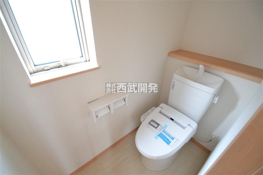 Toilet. Toilet (September 2013) Shooting