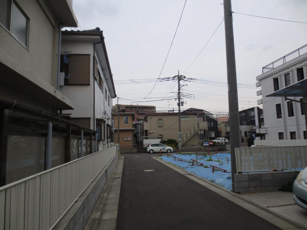 Local photos, including front road. Local (July 2013) Shooting