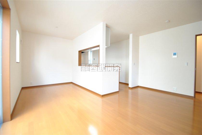 Same specifications photos (living). Same specifications