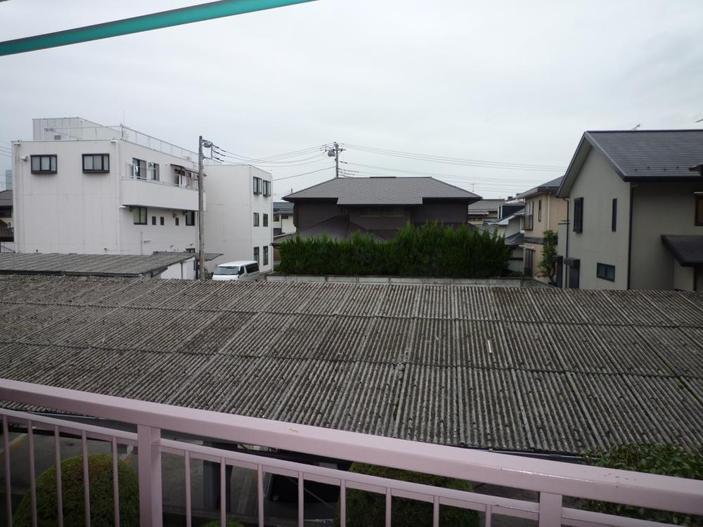 View photos from the dwelling unit. View from the site (October 2013) Shooting