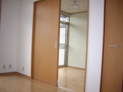 Living and room. Sunny Western-style! !