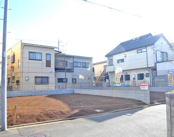 Local land photo. Local (January 2014) is a well-formed land along the shooting 6m public road!