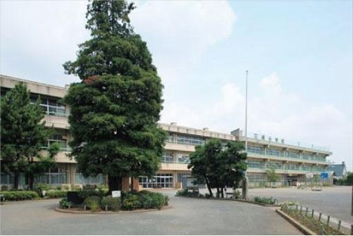 Primary school. With a long history, "Saitama City Mitsuhashi elementary school.". 1120m to