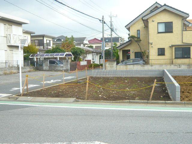 Local land photo. A compartment Northwest corner lot 22.89 square meters