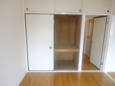 Receipt. Storage space plenty