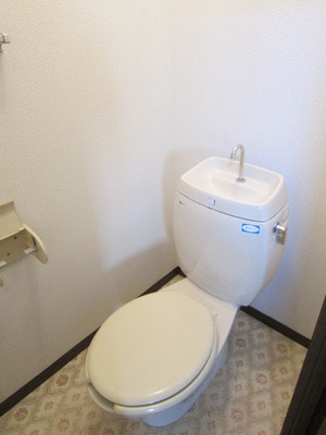 Toilet. Bus is a toilet of the room! 