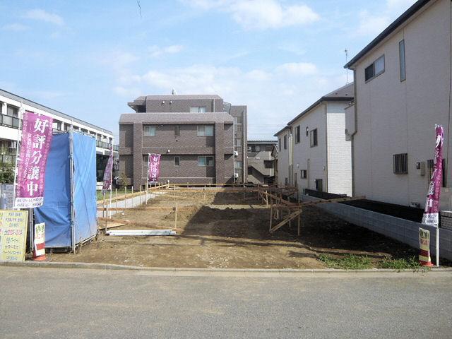 Local appearance photo. August 2 shooting