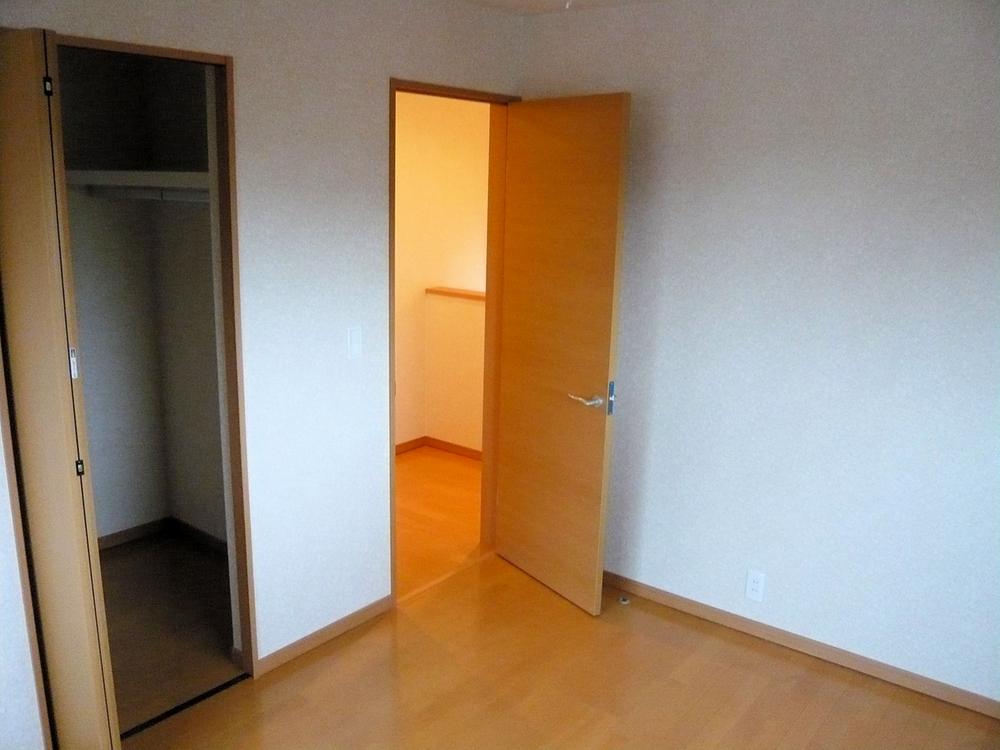 Non-living room. Second floor 6 Pledge