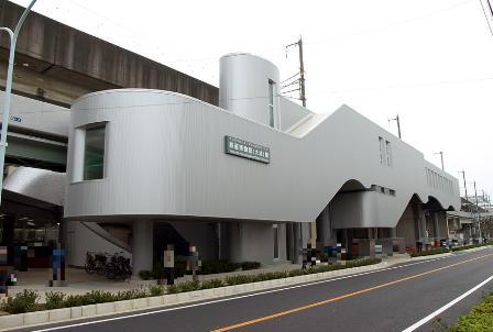 station. 720m to the Train Museum Station